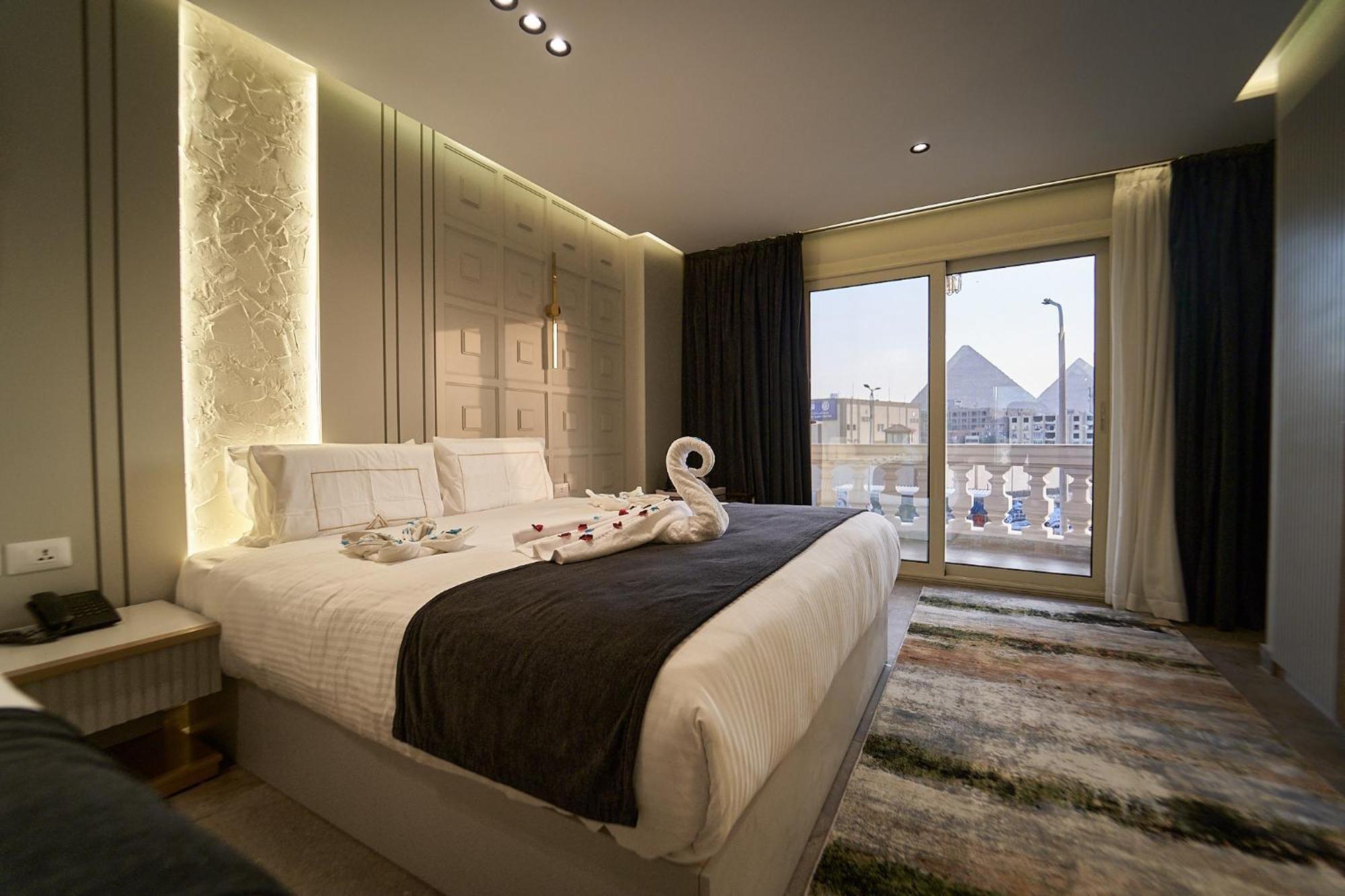 Pyramids Charm Hotel Al Kawm al Akhdar エクステリア 写真