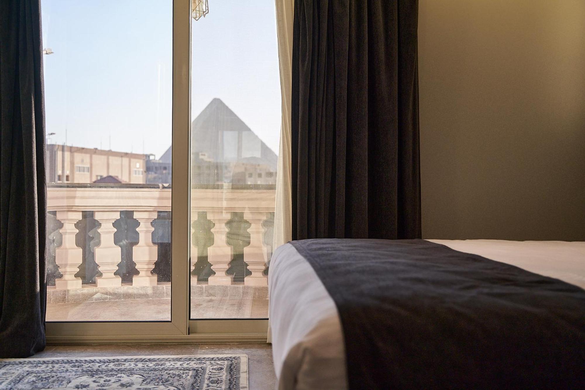 Pyramids Charm Hotel Al Kawm al Akhdar エクステリア 写真