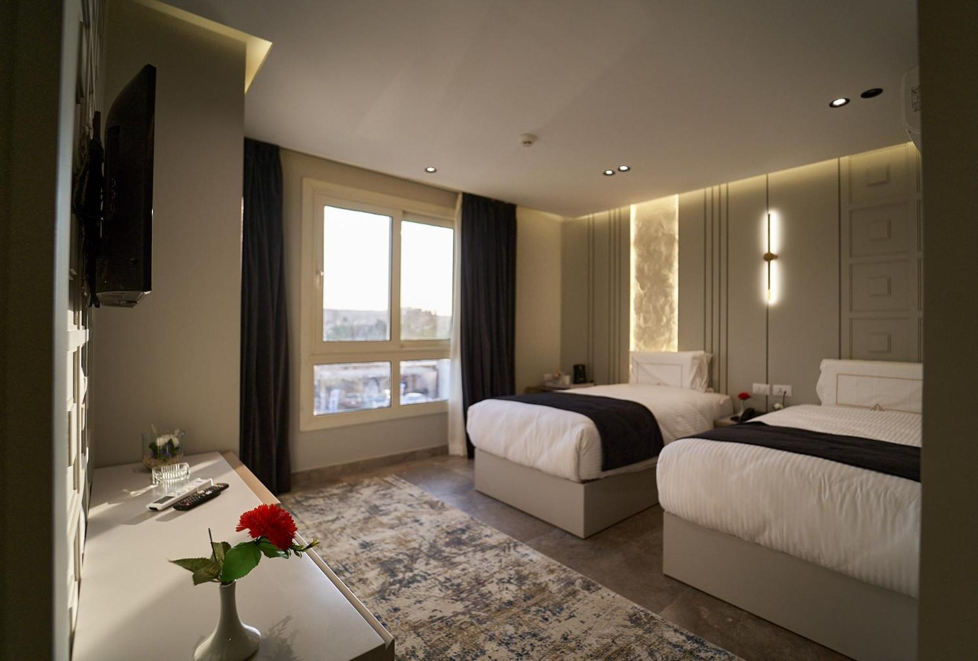 Pyramids Charm Hotel Al Kawm al Akhdar エクステリア 写真