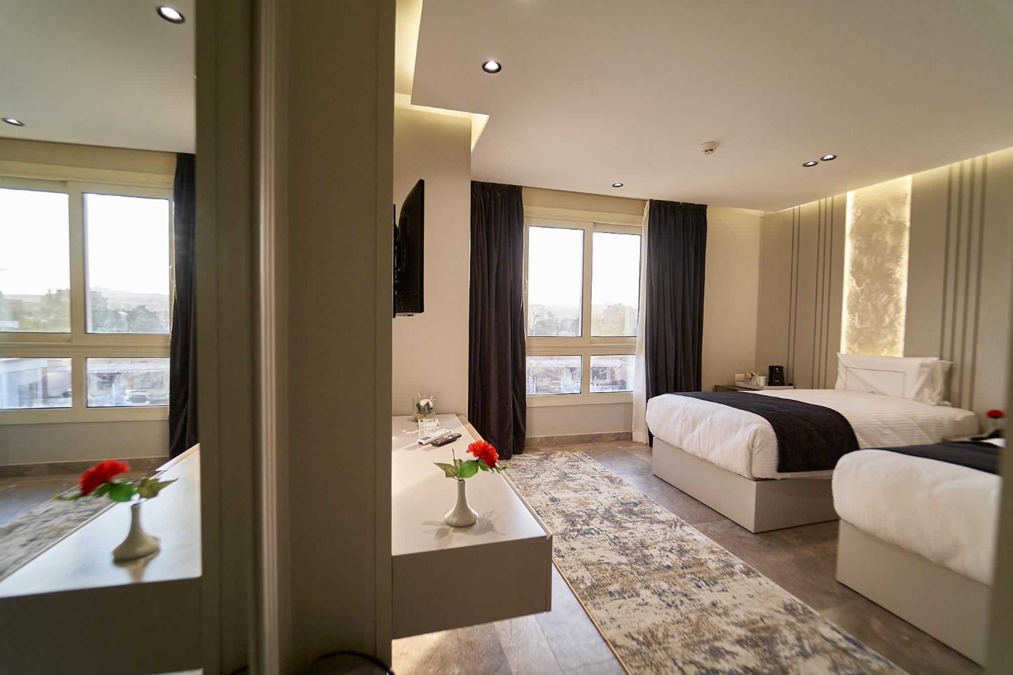 Pyramids Charm Hotel Al Kawm al Akhdar エクステリア 写真